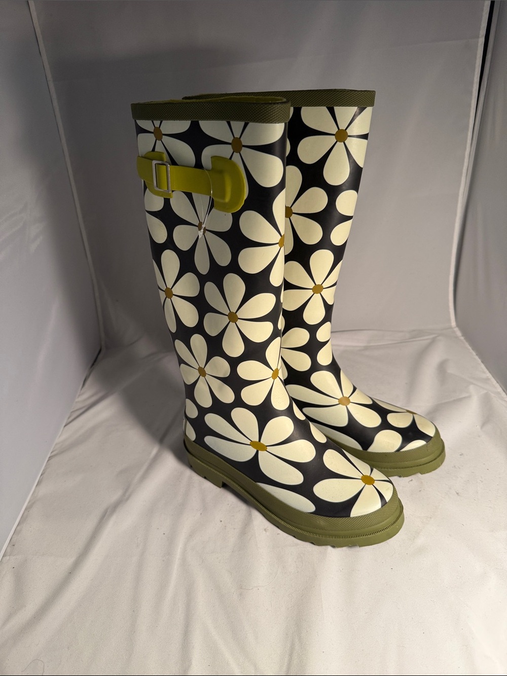 Orla Kiley Patterned Rain Boots - size 6